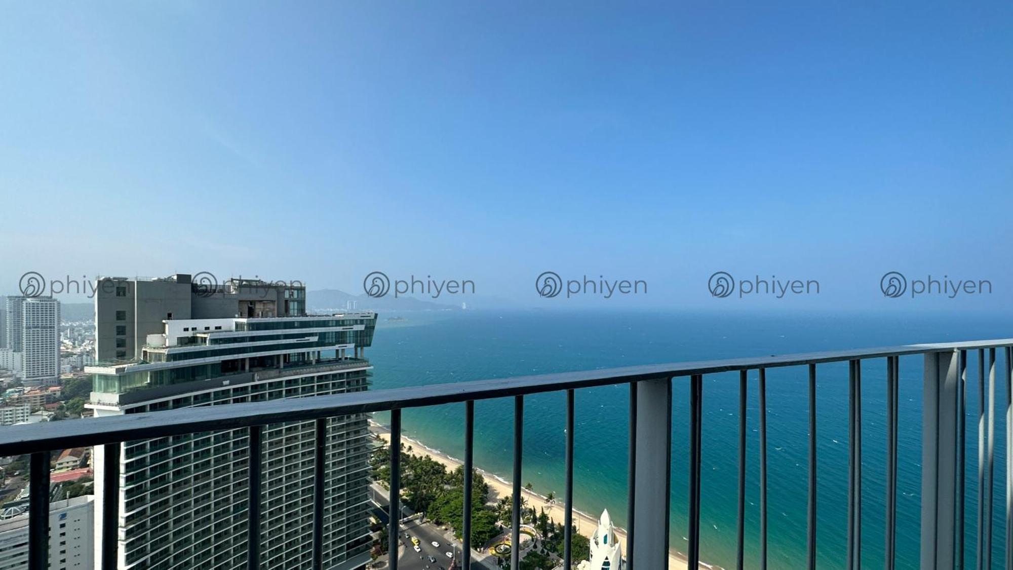 Căn hộ sang trọng đối diện biển và quảng trường Apartamento Nha Trang Exterior foto
