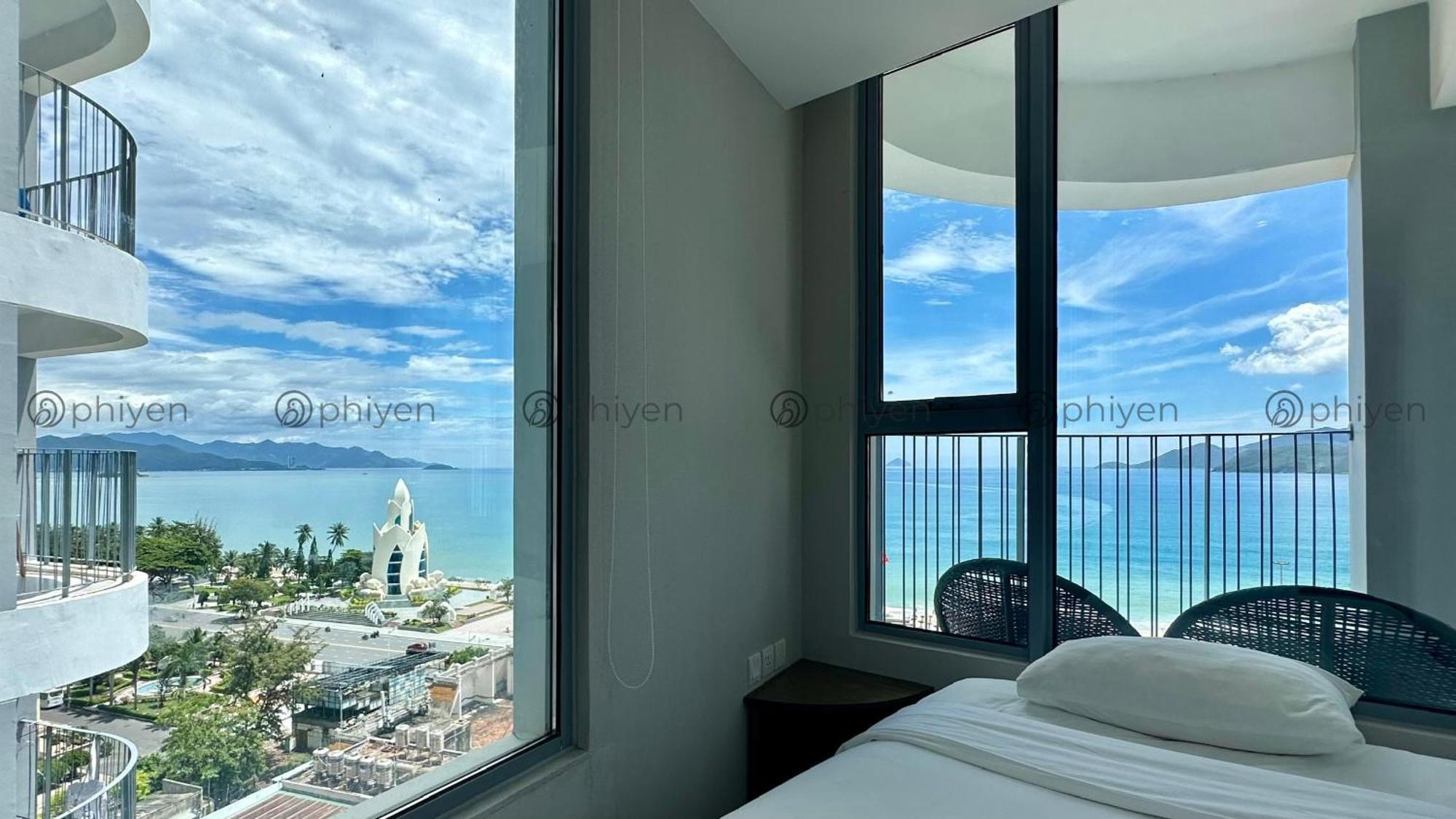 Căn hộ sang trọng đối diện biển và quảng trường Apartamento Nha Trang Exterior foto